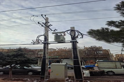 احداث و بهره‌برداری از دو پست هوایی جدید در محدوده امور برق ستارخان