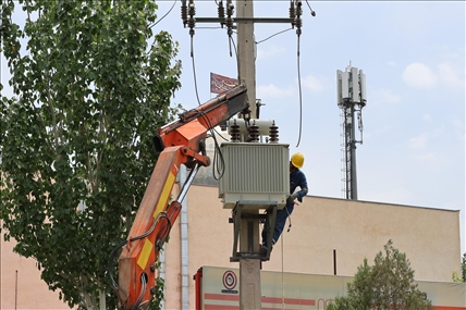 ۱۴۰۴؛ سال رکوردشکنی سرمایه‌گذاری و جهش ۹۷ درصدی در صنعت برق تبریز