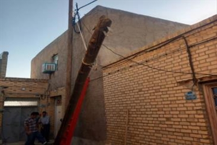 رفع کانون خطر در شبکه برق ممقان