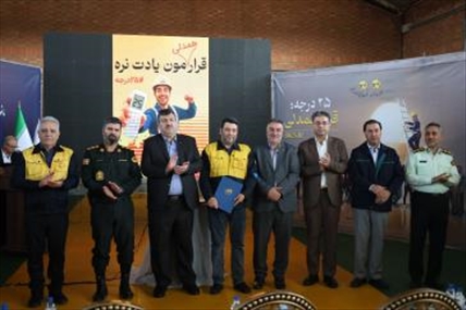 قدردانی معاون هماهنگی توزیع توانیر از برق‌بانان و همکاران عملیاتی شرکت توزیع نیروی برق تبریز